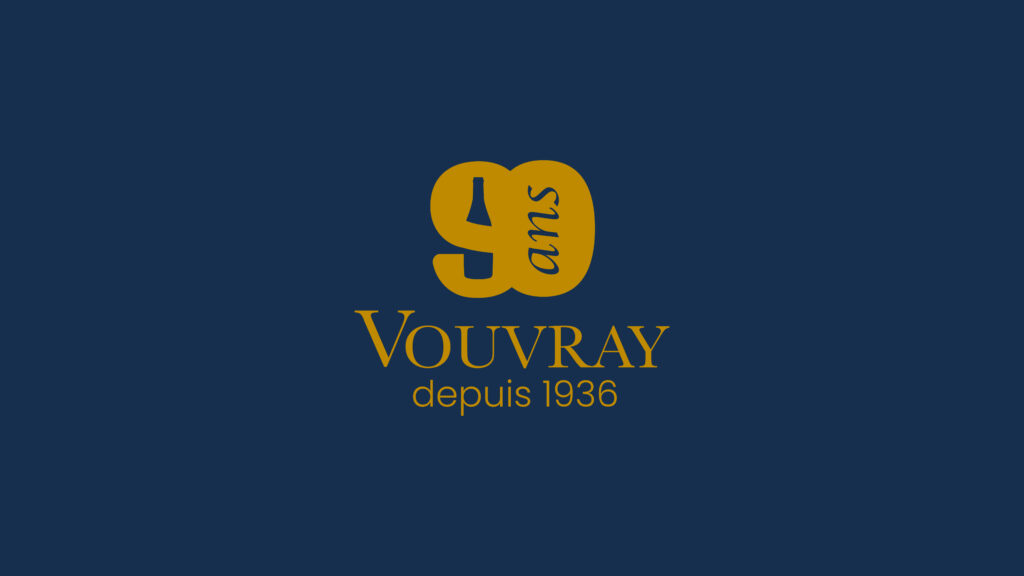 90 ans Vouvray AOC appellation vin vigneron Touraine logo identité visuelle charte graphique graphiste agence de communication sticker motif mockup